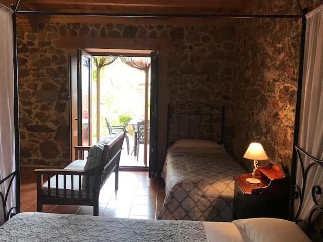 Apartamentos El Jardin Del Poeta Guijo de Granadilla Zimmer foto