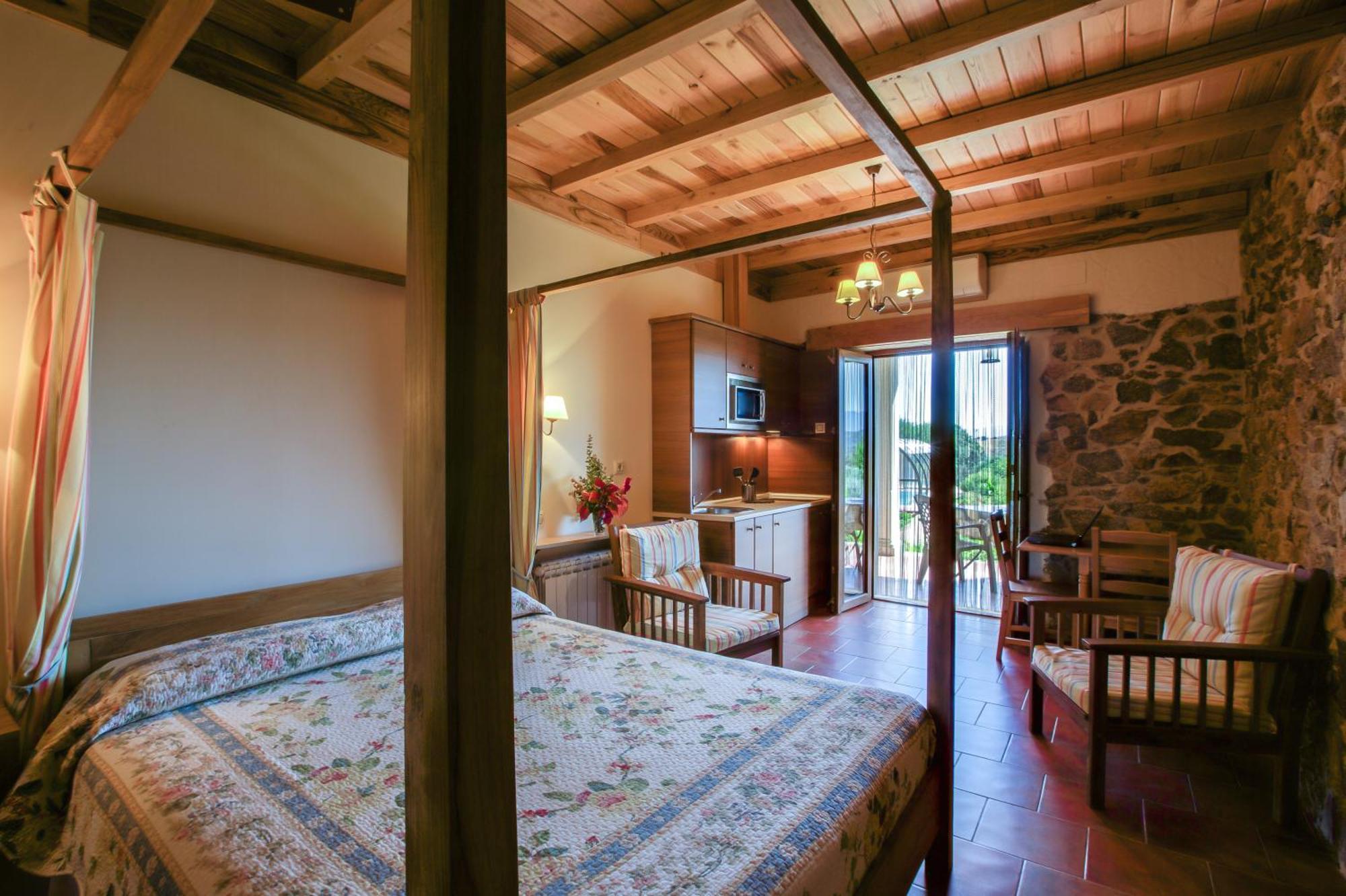 Apartamentos El Jardin Del Poeta Guijo de Granadilla Zimmer foto